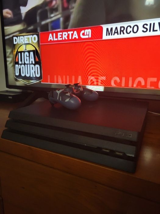Ps4  Pro usada em bom estado