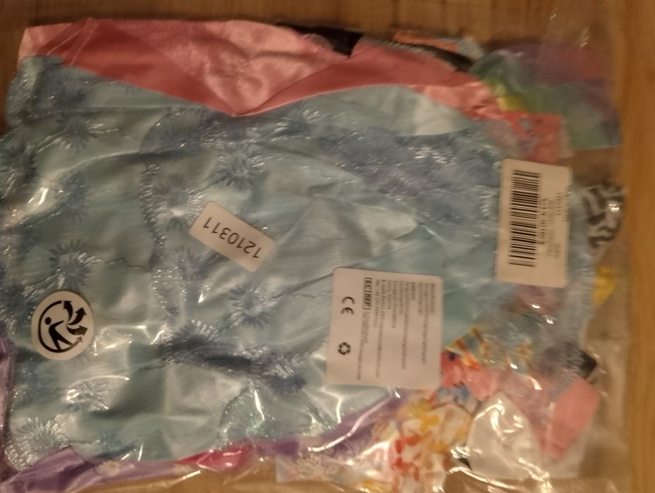 Ubranka dla lalek zafoliowane