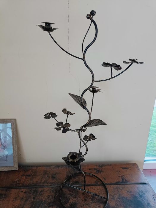 Świecznik kuty metalowy