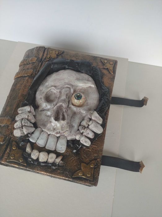 Present książka -pudelek