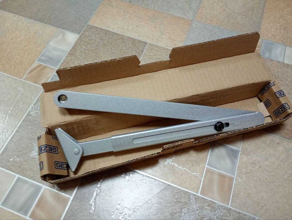 Доводчик GEZE TS 2000