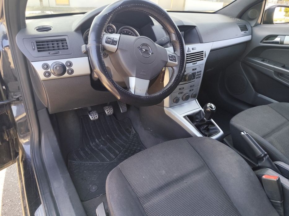Opel astra H GTC sport van
