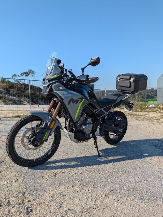 CFMOTO 450MT (Jan/2025) – Apenas 3.900 km – Como Nova, com Garantia