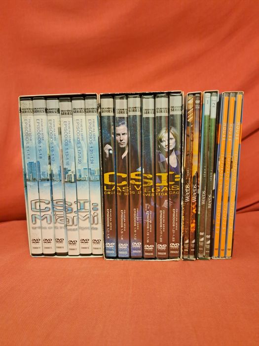 Séries DVD: CSI, Weeds, Dr. House