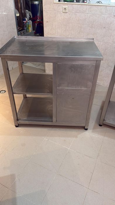 Bancadas em ótimo estado