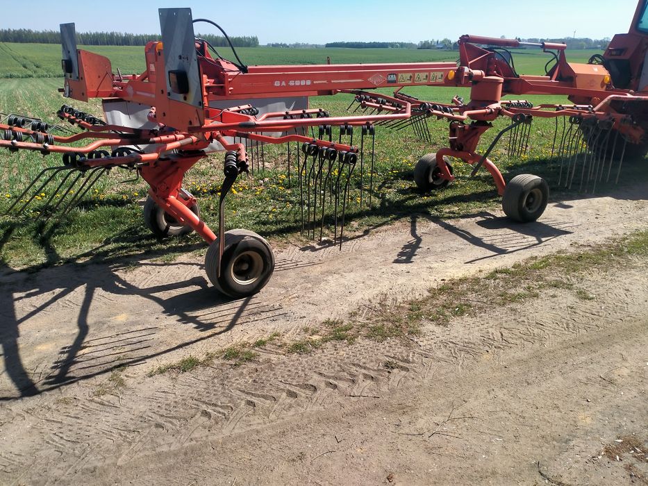 Zgrabiarka kuhn ga 6000 Deutz fahr SwatMaster 6531 Krone swadro 710/26t