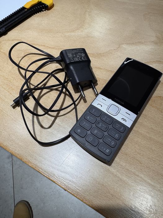 Мобільний телефон Nokia 150