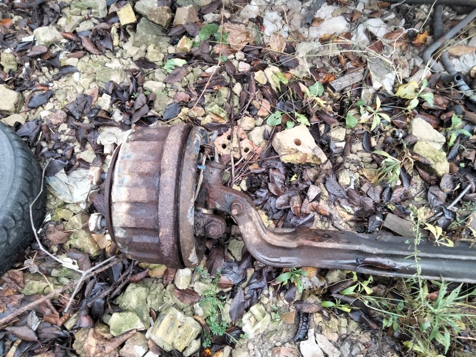 Разбираю Исузу NQR 71  Исузу кабина,балка