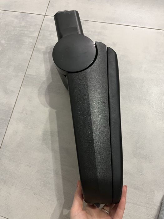 Підлокітник шкіряний Golf 4,Skoda