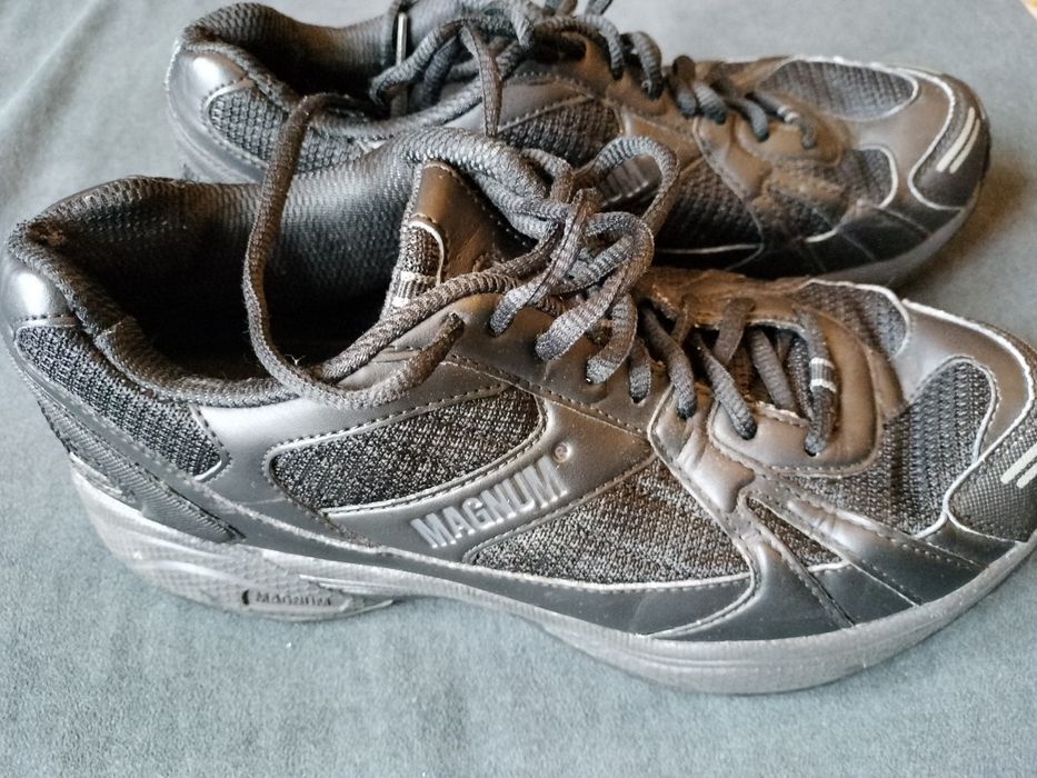 Buty sportowe MAGNUM wojskowe 42 kontraktowe