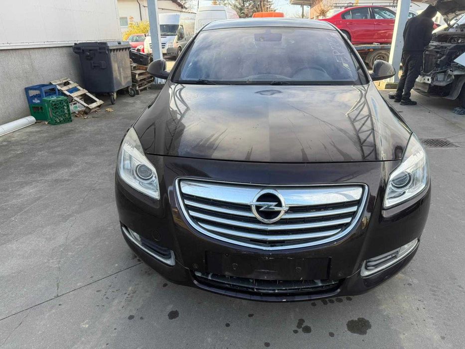 na części maglownica lusterka opel insignia A 2.0 cdti Z41c 2011r