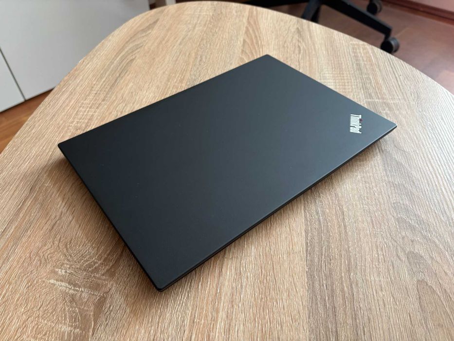 Lenovo ThinkPad P14s Gen 1 i7 / 32GB RAM / 512 MB SSD