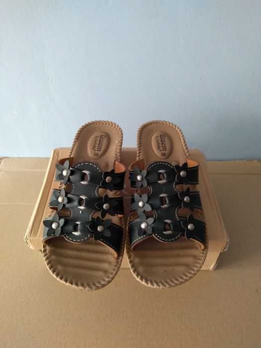 Buty damskie, klapki rozm 38(37)