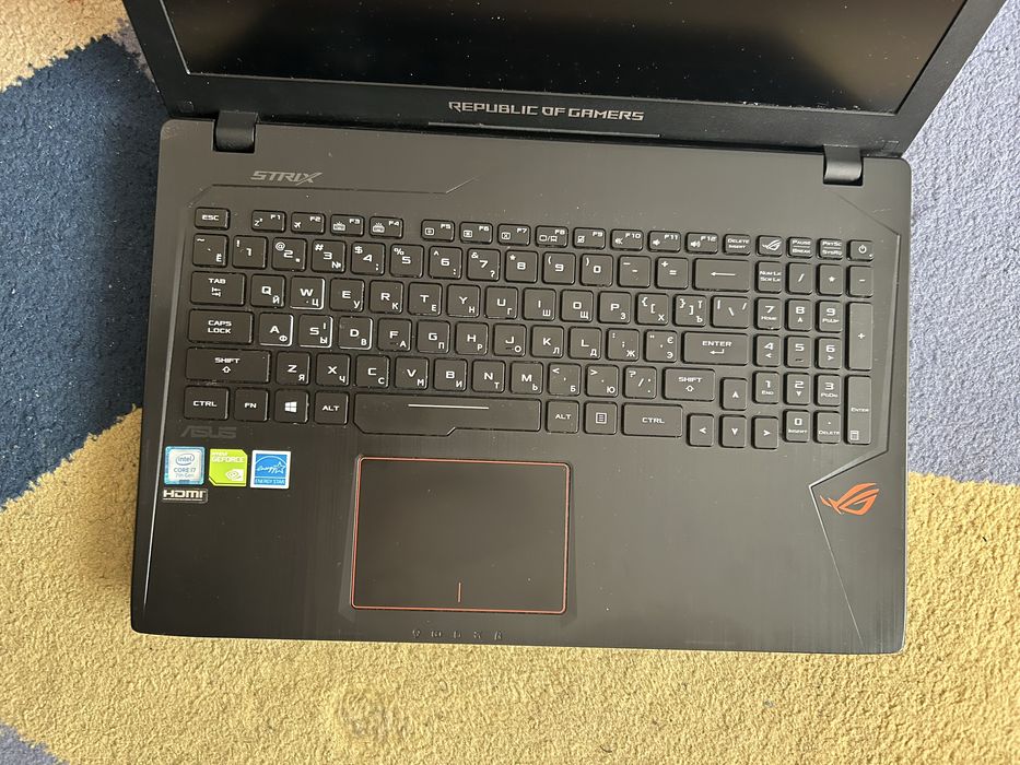 Ноутбук Asus Rog Strix Nvid-1050 SSD256 RAM16