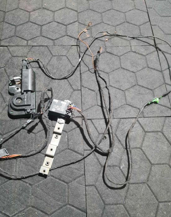 VW Transporter T5 lift zamek dociąg klapy bagażnika moduł PanAmericana