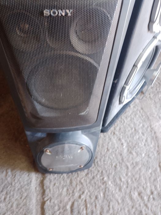 Subwoofer e colunas Sony na perfeição
