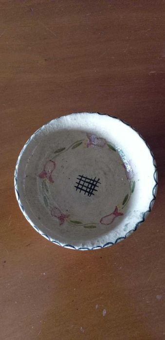 Taça antiga, artesanal, em barro vidrado