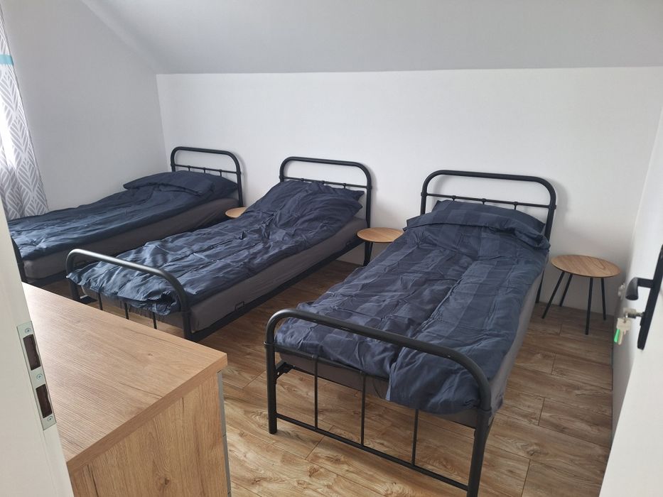 POKOJE/KWATERY PRACOWNICZE - do wynajęcia w nowym domu jednorodzinnym UWIELINY