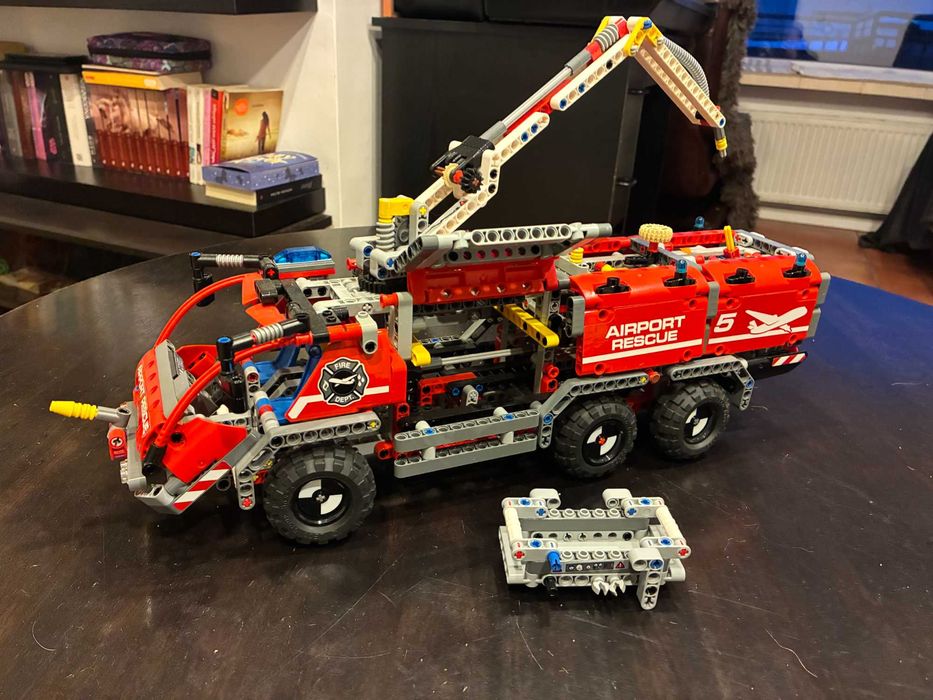 LEGO Technic 42068 Pojazd straży pożarnej