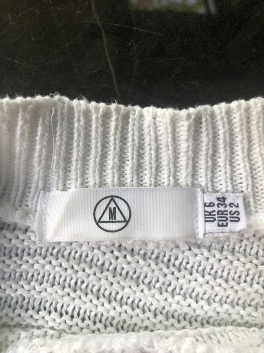 Missguided swetrowa sukienka tunika oversize biała rozm. XS stan BDB