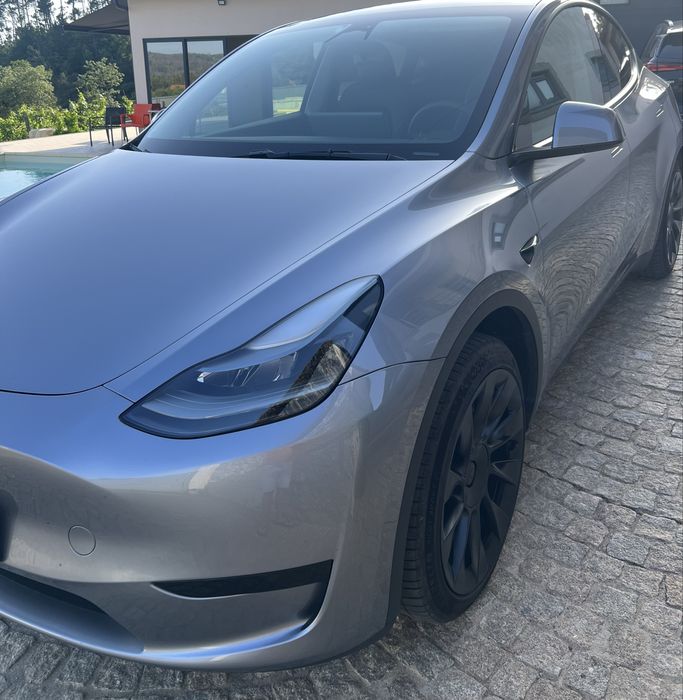 Tesla Y Long Range Premium 2024