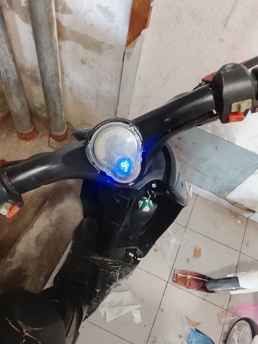Vendo mota scooter elétrica