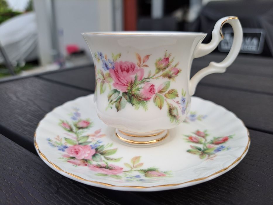 Filizanka i spodek duo Royal Albert