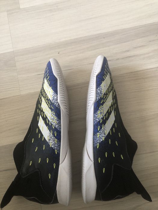 Buty halowe adidas Predator