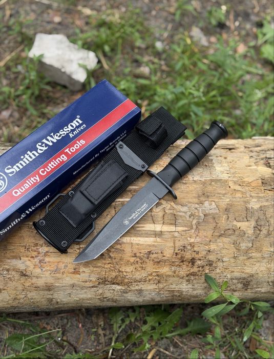 нож smith & wesson - Хобби, отдых и спорт - OLX.ua