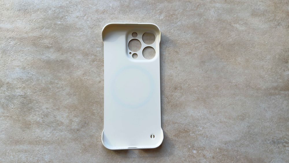 Etui plecki iPhone 16 Pro