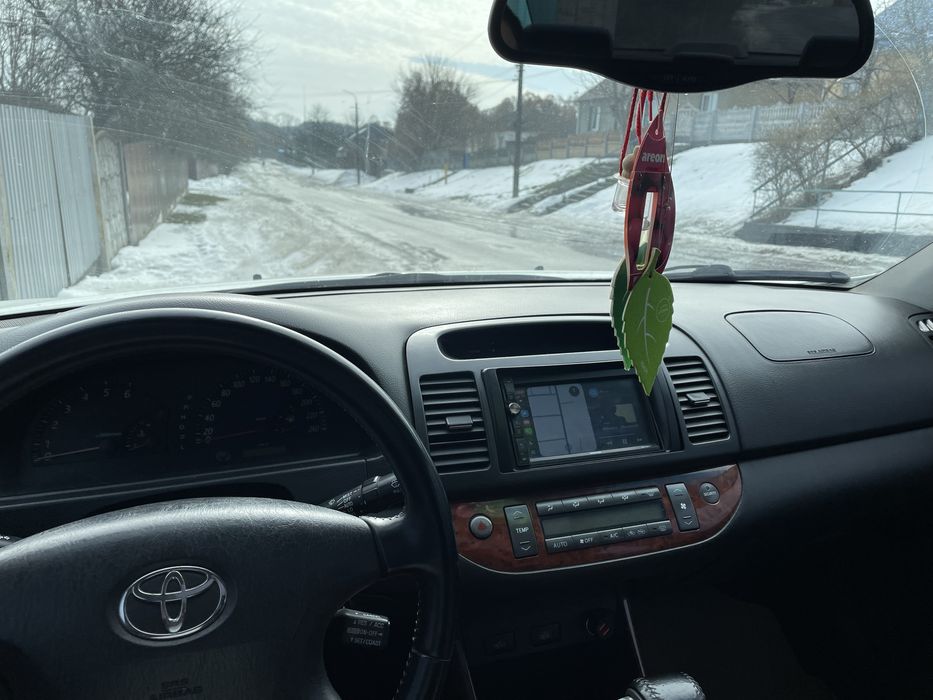 Продам Тойоту Камрі 30