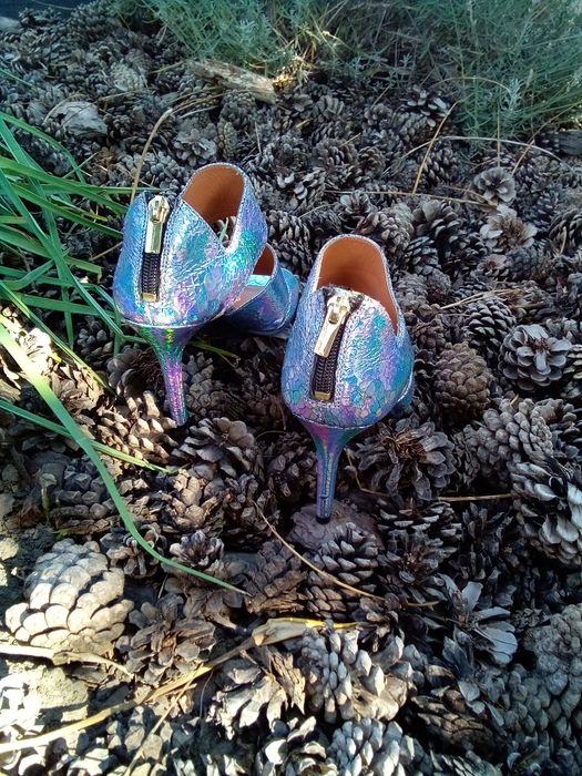 Кожаные босоножки, р.37