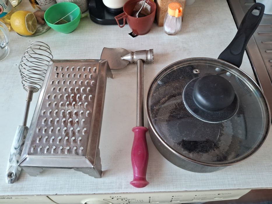 Отдам кухонные принадлежности