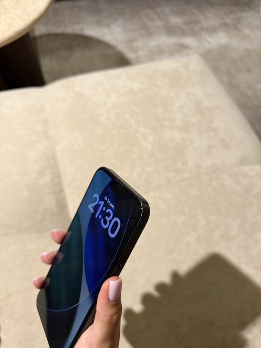 продам iPhone 15 Pro Max 256Gb Black e-sim