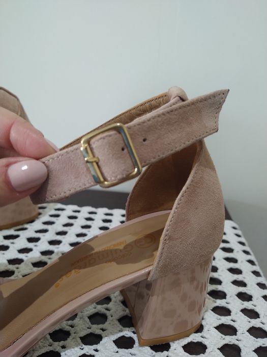 Sandália camurça rosa