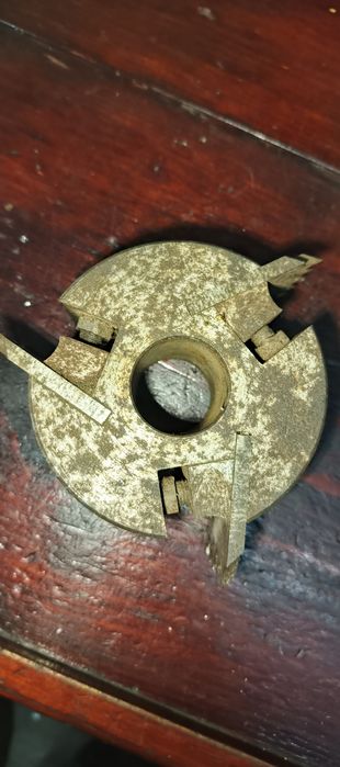 Продам Фрезу по дереву