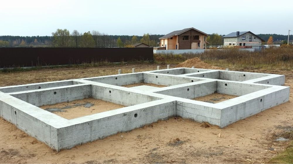 Бетонні роботи / фундамент / моноліт / стяжки / сходи / стіни