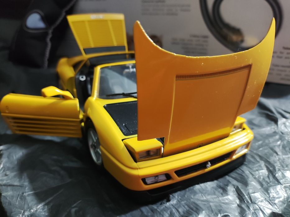 Ferrari 348ts 1/18 marca Mira