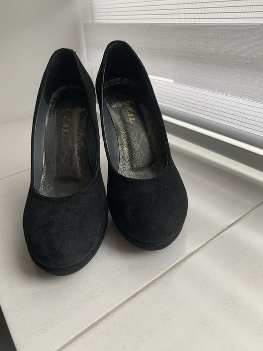 Замшеві жіночі туфлі 39 розмір