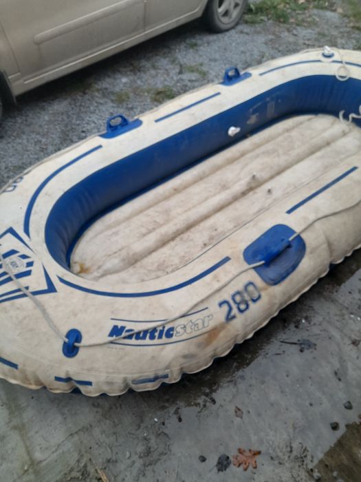 Продам човен(не китай) виробник Італія