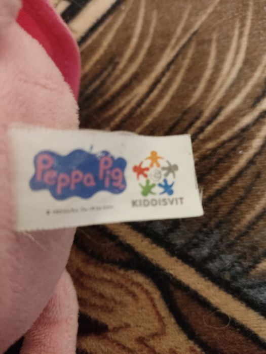 Розпродаж м'яких іграшок а гарному стані