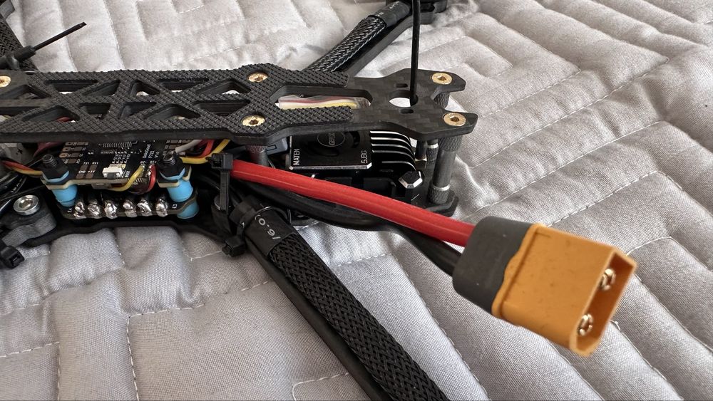 Продам FPV дрон фпв