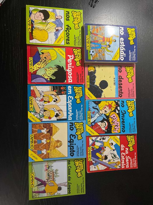 Uma Aventura (vários livros)
