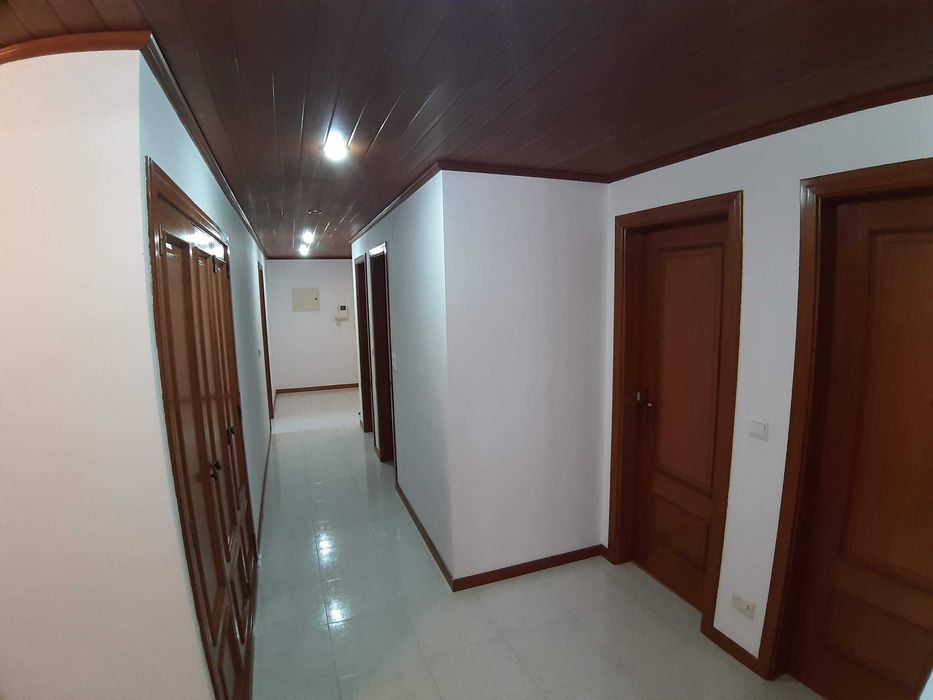 Arrenda-se quarto em Setúbal. Disponivel já.