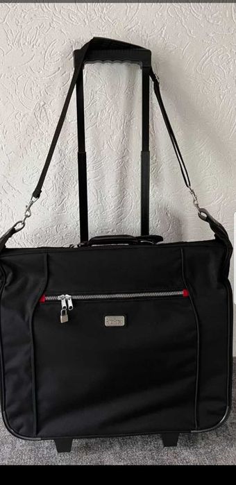 чемодан Renato Rolando для костюмов