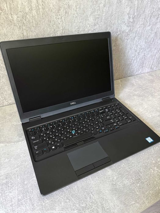 Dell Latitude 5590 / i5-8350U / 8GB RAM / SSD 512GB / Full HD