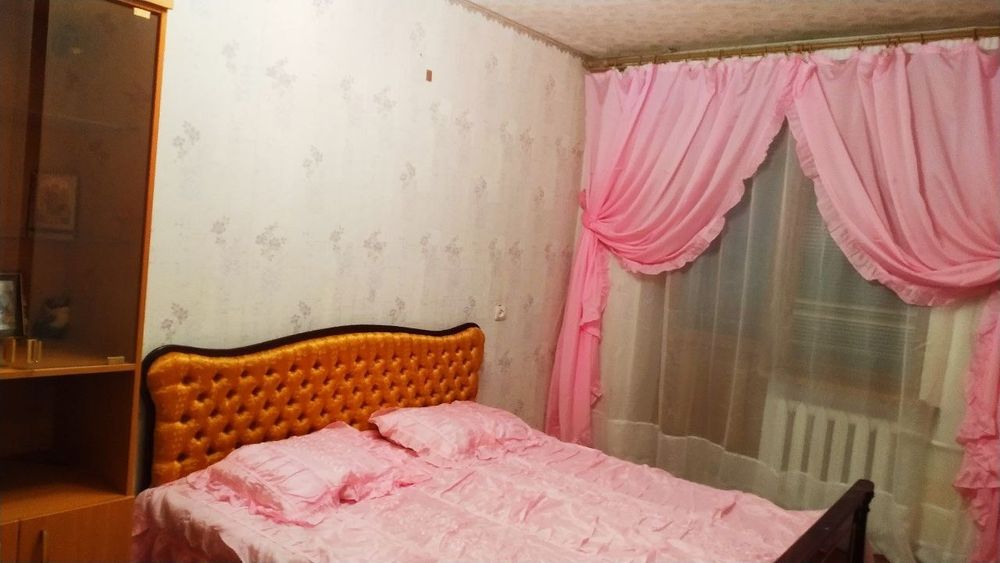 Двухкомнатная квартира, Почасово. Посуточно. Недалеко от центра.