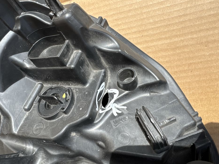 Volvo xc60 reflektor  bi-xenon ABL lift 31420.258