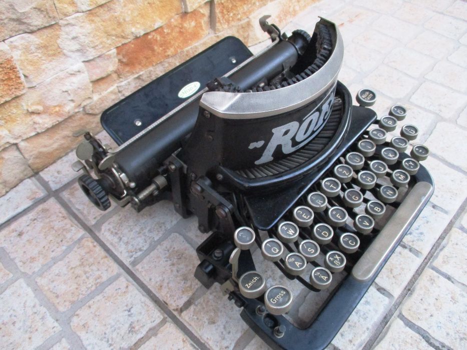 1928 ROFA - Maquina de escrever antiga