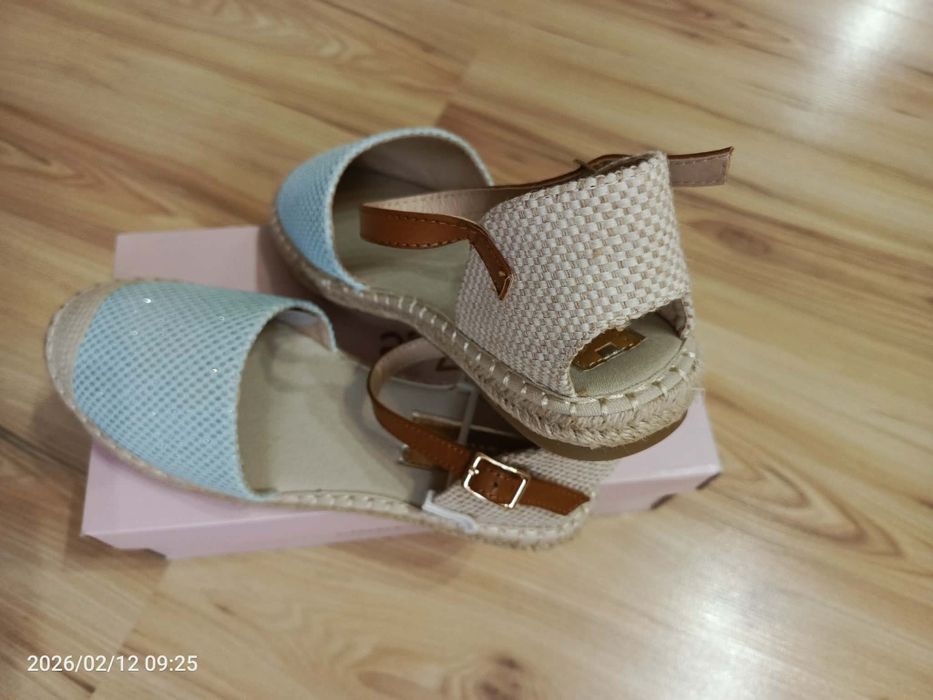 DeeZee nowe espadryle 39